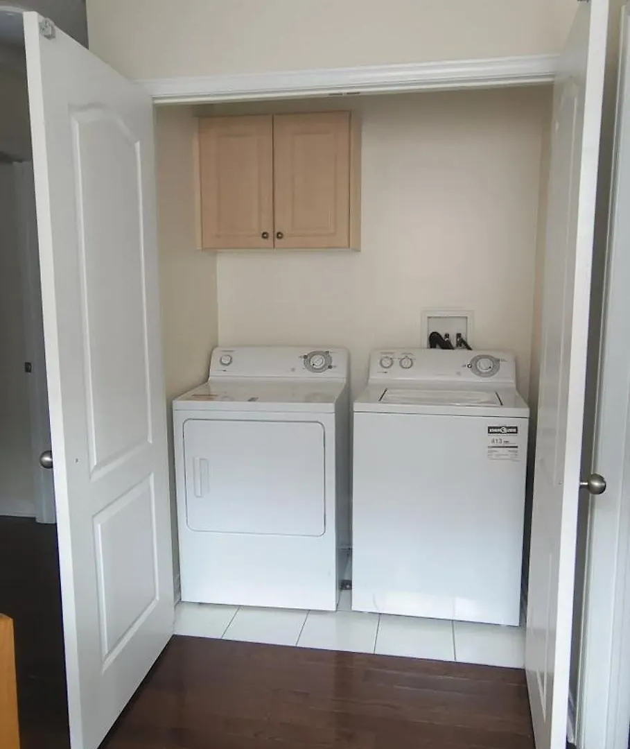 Cozy N Beautiful Room Near Transit, Restaurants- High Speed Internet, Free Parking Toronto 0*,  Canada